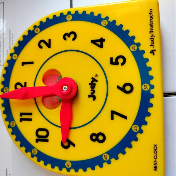 Small educational clock - Picture 2 of 3